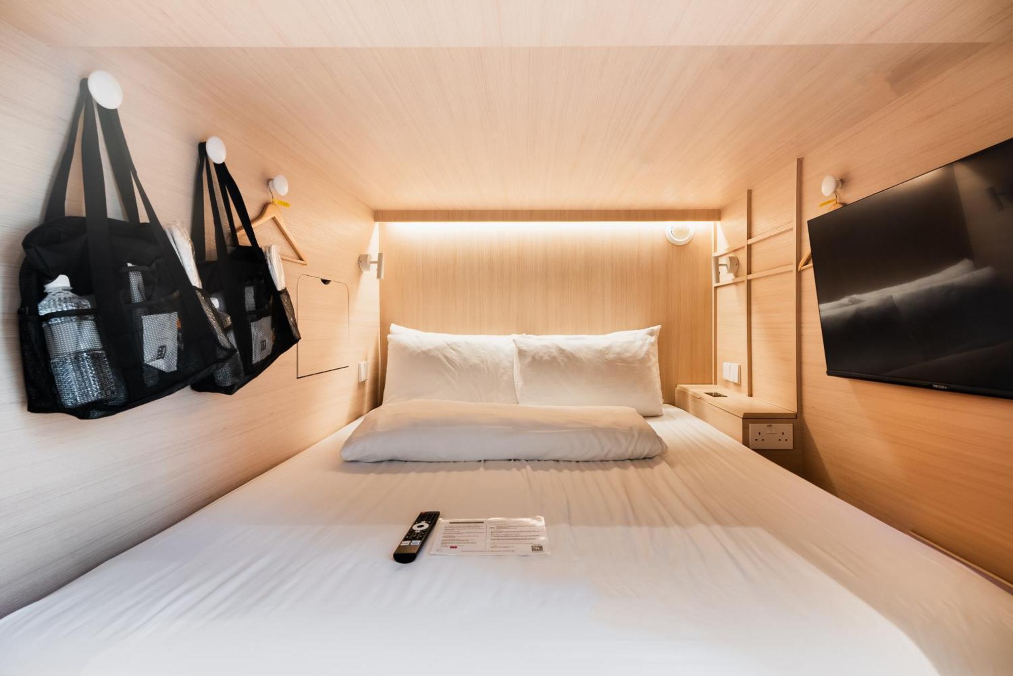 Jyu Capsule Hotel Singapore Bagian luar foto